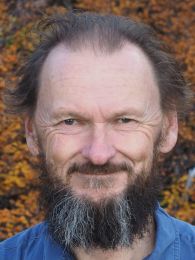 Associate Professor Leon Barmuta