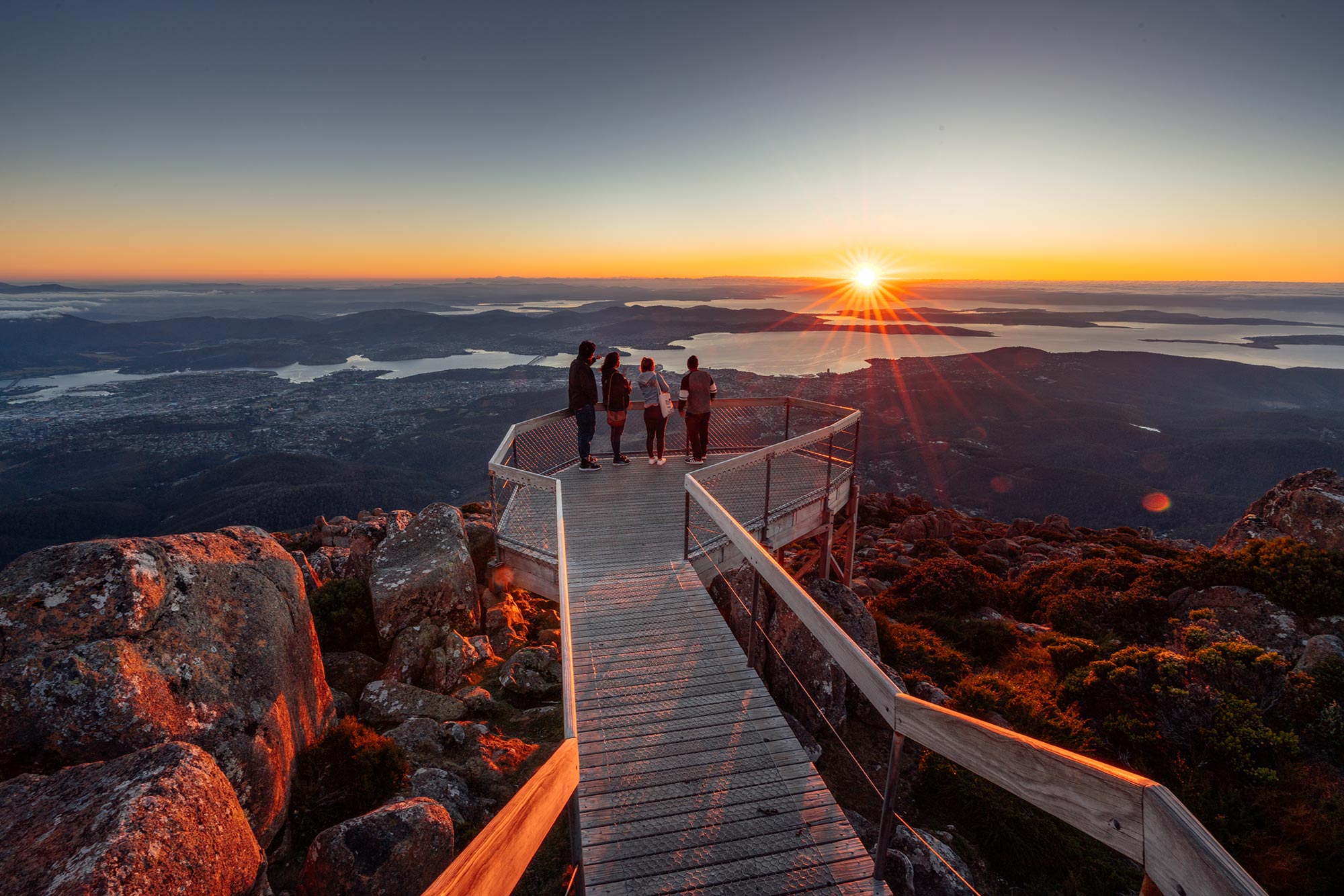 International students at kunanyi, Mount Wellington lookout